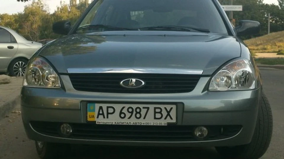 Lada Пріора Хетчбек 3