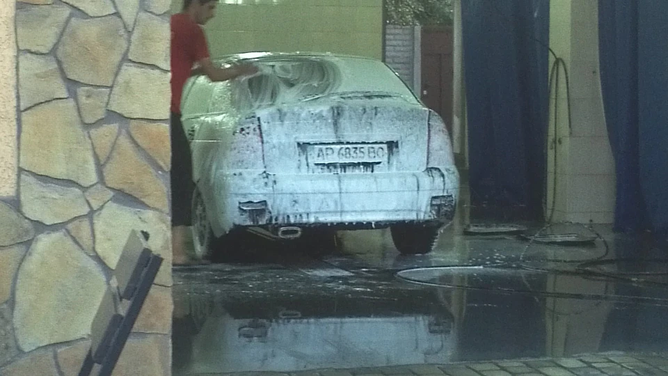 Lada Пріора Хетчбек 3