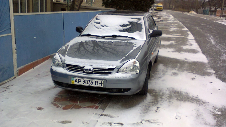 Lada Пріора Хетчбек 3