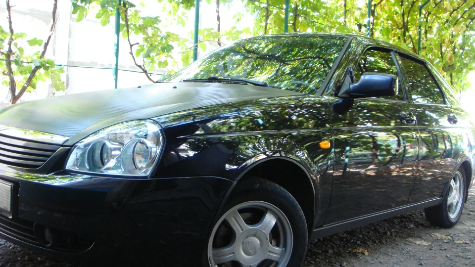 Lada Пріора Хетчбек 3