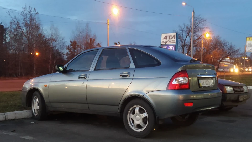 Lada Пріора Хетчбек 2