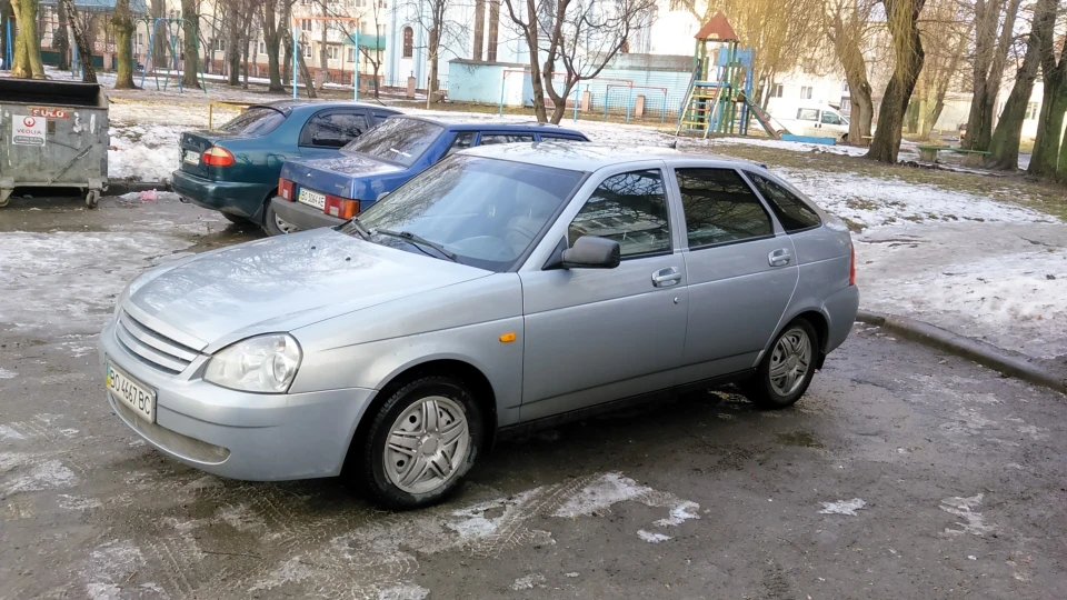 Lada Пріора Хетчбек