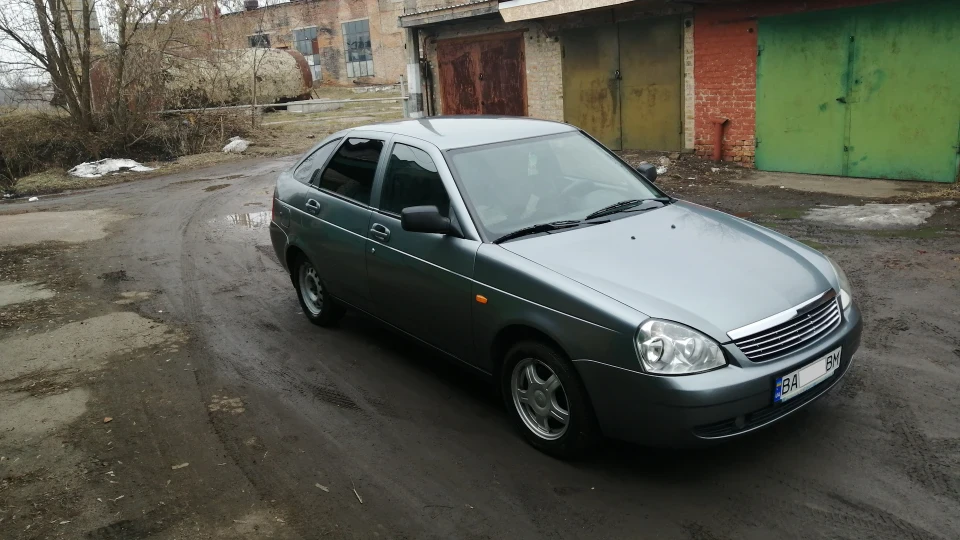 Lada Пріора Хетчбек