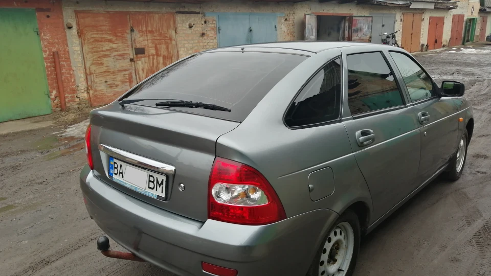 Lada Пріора Хетчбек 2