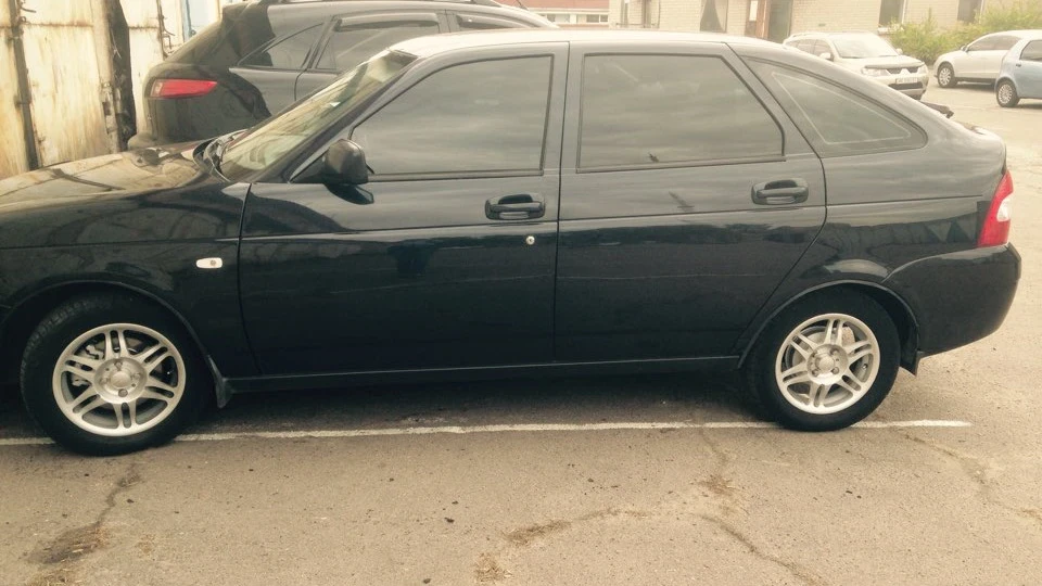 Lada Пріора Хетчбек