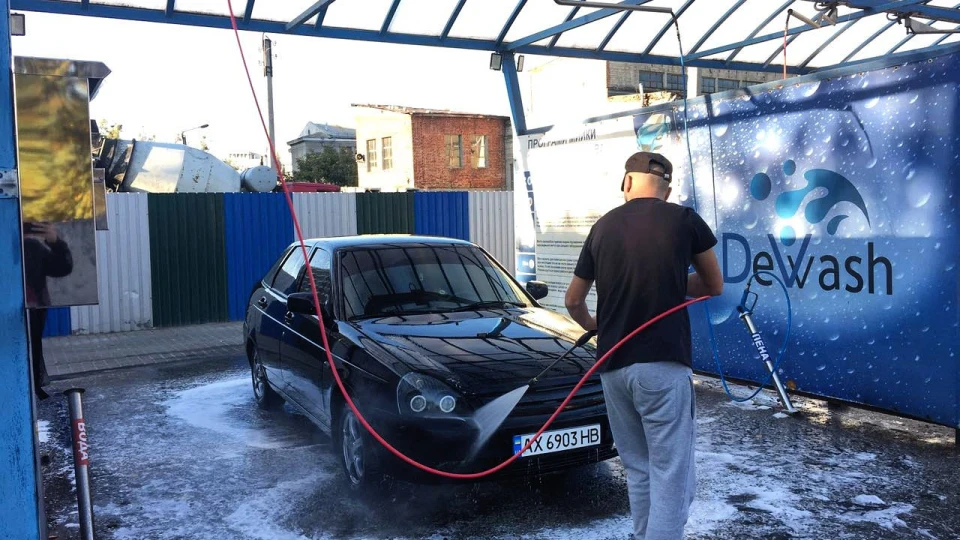 Lada Пріора Хетчбек 3