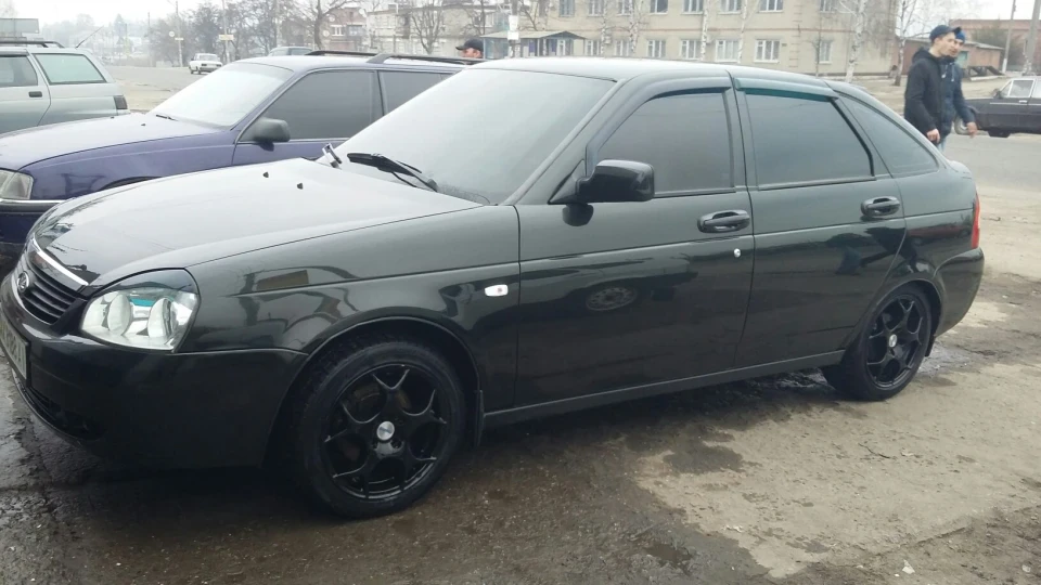 Lada Пріора Хетчбек 2