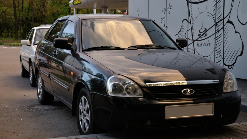Lada Пріора Хетчбек 4