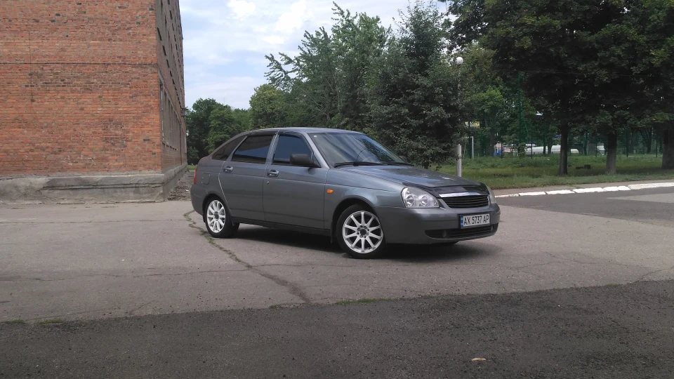 Lada Пріора Хетчбек