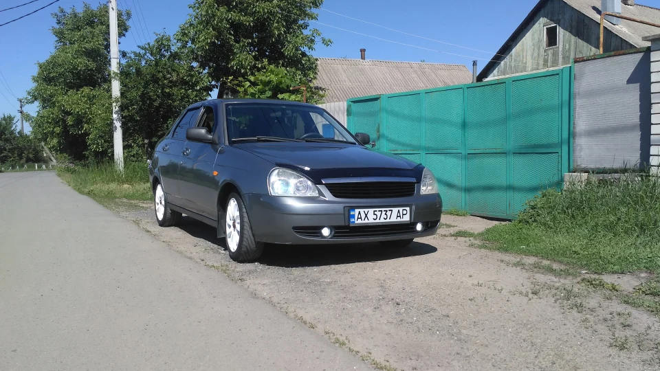 Lada Пріора Хетчбек 2
