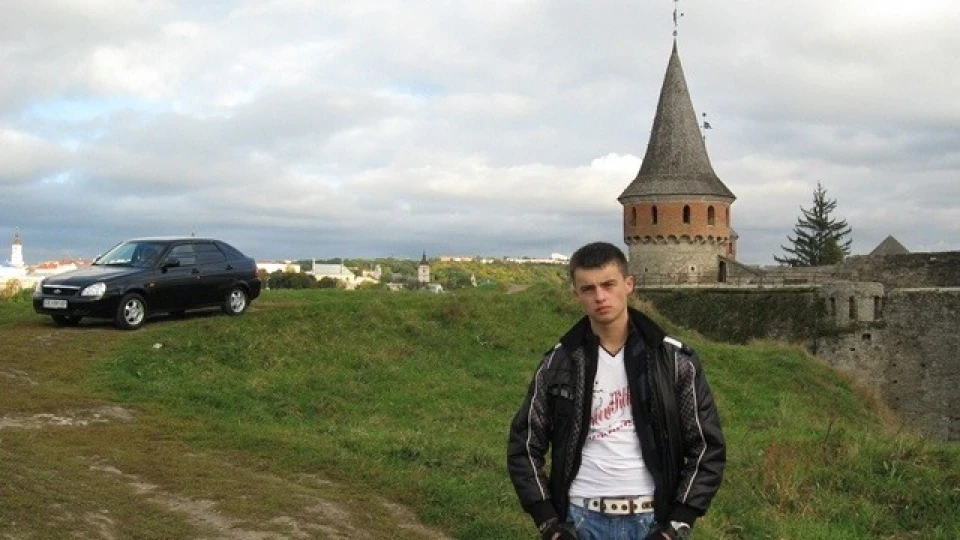 Lada Пріора Хетчбек 3