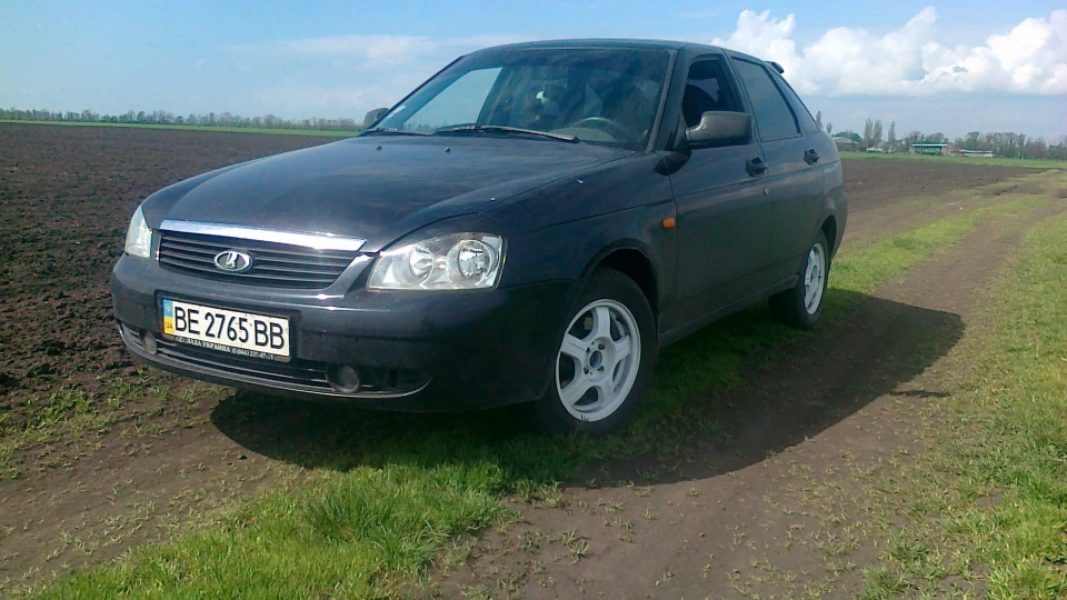 Lada Пріора Хетчбек 4