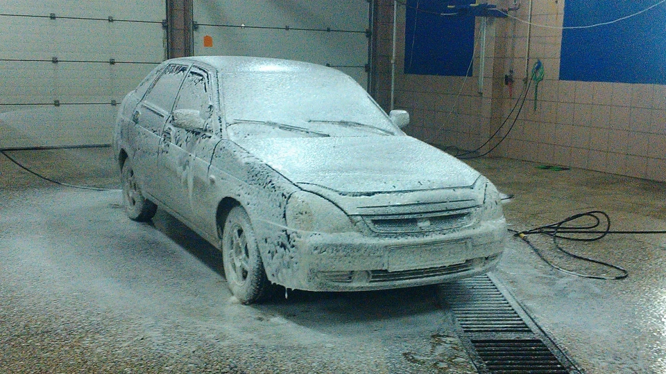 Lada Пріора Хетчбек 4