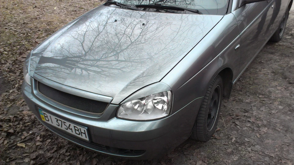 Lada Пріора Хетчбек ) 4