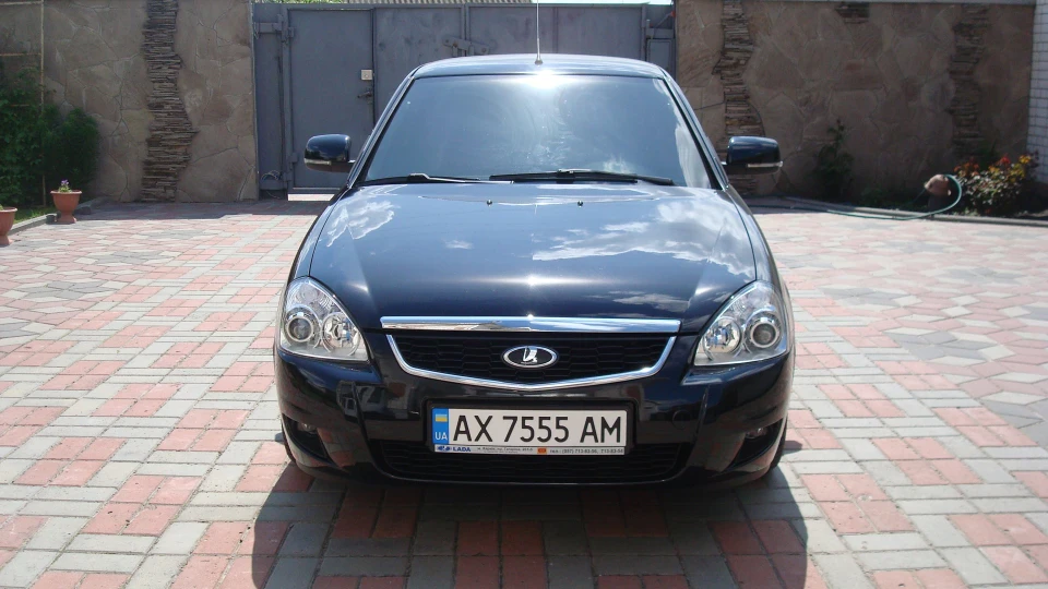Lada Пріора Хетчбек 2 Космос