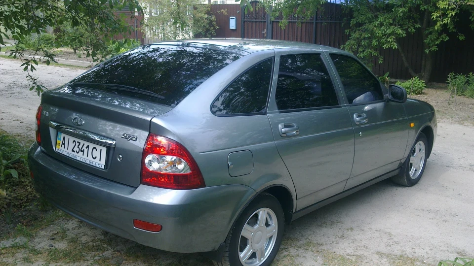 Lada Пріора Хетчбек 220км/ч