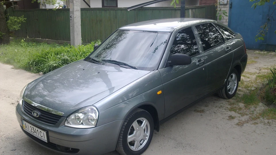 Lada Пріора Хетчбек 220км/ч 5