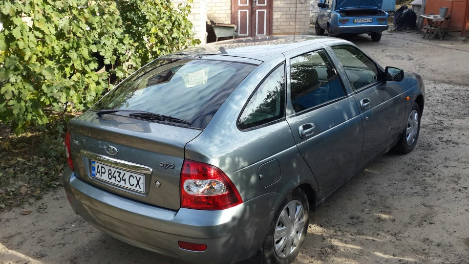 Lada Пріора Хетчбек Бестія