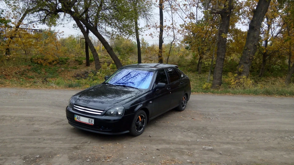 Lada Пріора Хетчбек Black Loves Chrome 3