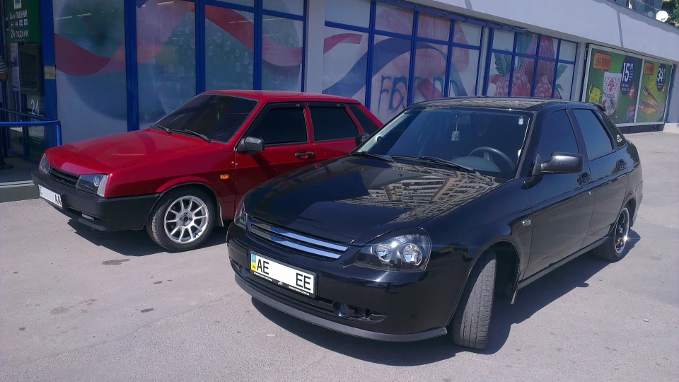 Lada Пріора Хетчбек Black Loves Chrome 5