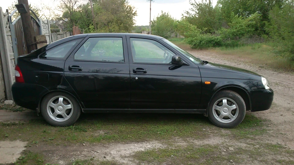 Lada Пріора Хетчбек Чорна Перлина 5