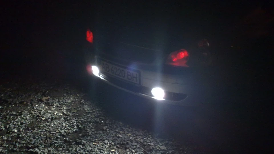 Lada Пріора Хетчбек Економ к @ 4