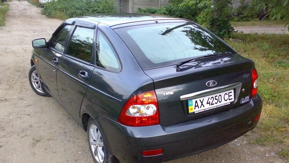 Lada Пріора Хетчбек Elegance 2