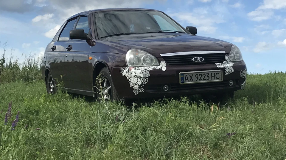 Lada Пріора Хетчбек недобаклажан 4