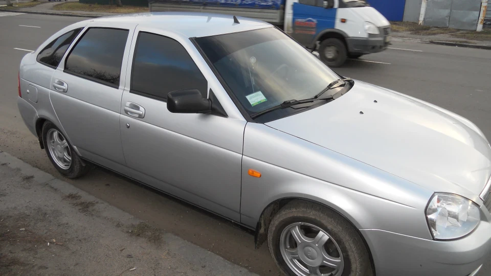Lada Пріора Хетчбек (Сніжка) 3