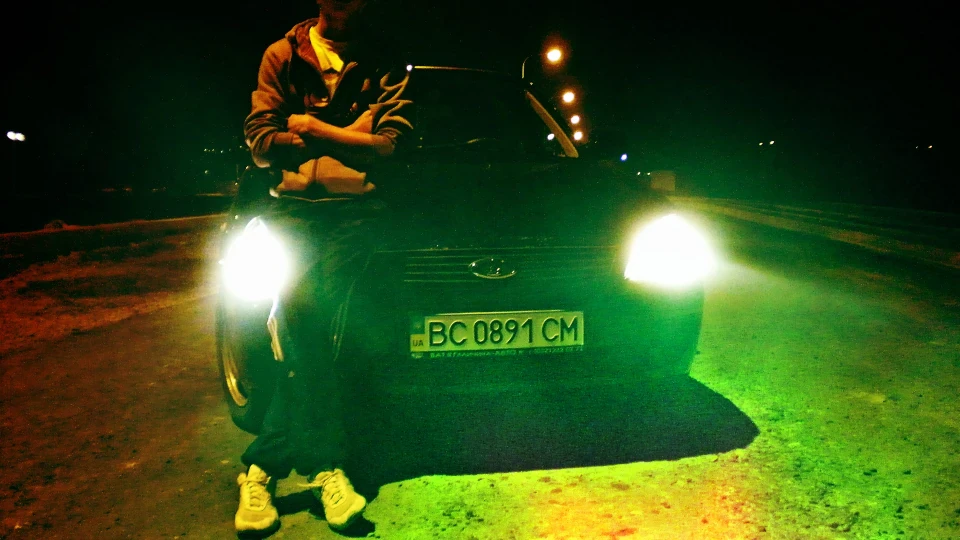 Lada Пріора Хетчбек Subaru Impreza WRX STI 5