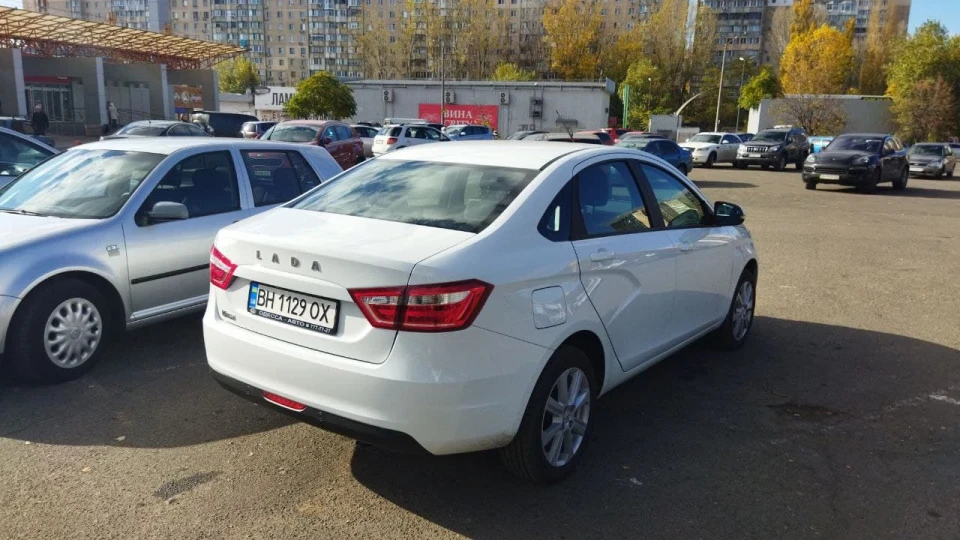 Lada Vesta Luxe/MMC 2