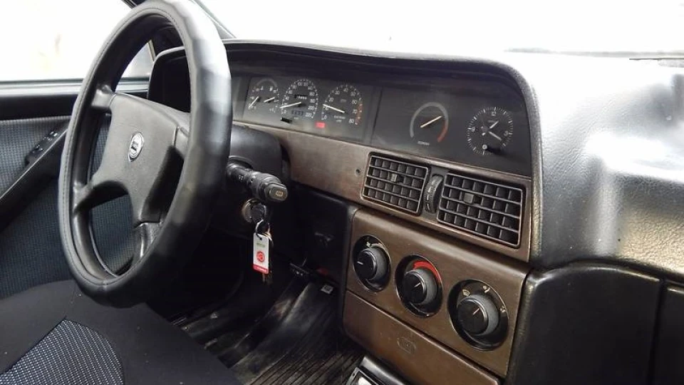 Lancia Dedra 3