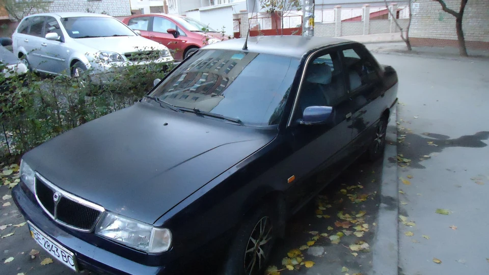 Lancia Dedra 3