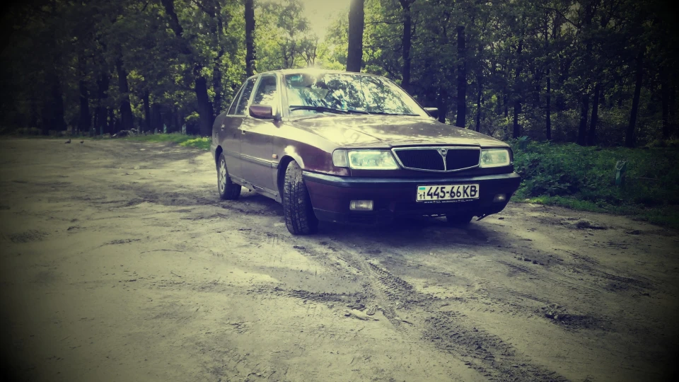 Lancia Dedra 2