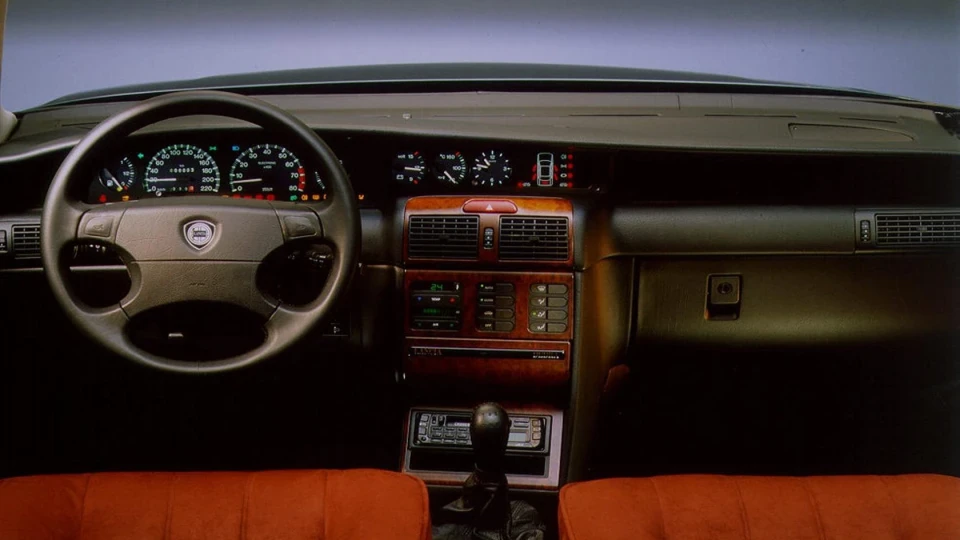 Lancia Dedra 3