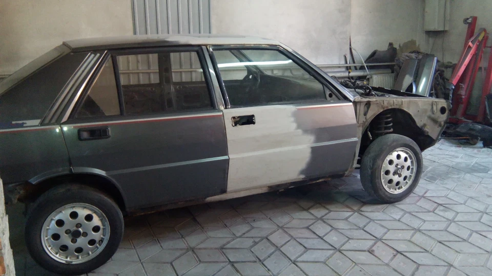 Lancia Delta 4
