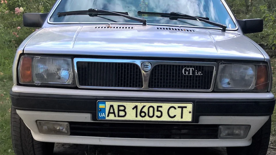 Lancia Delta 1.6GT i.e 109 л.с 2