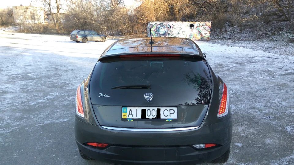 Lancia Delta 1.8 biturbo 147kW/200ps 5