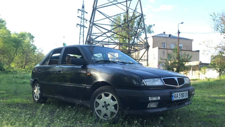 Lancia Delta 2.0 16v
