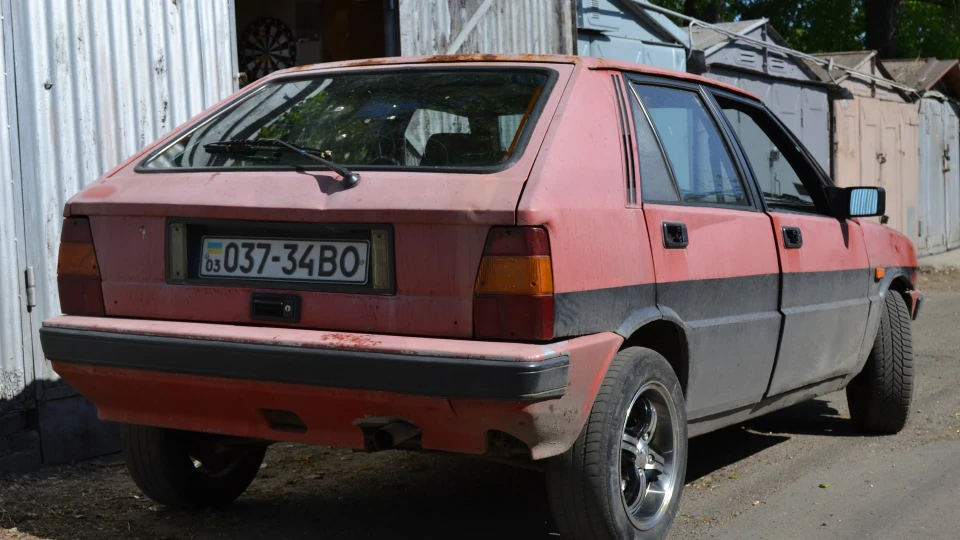 Lancia Delta GT 3