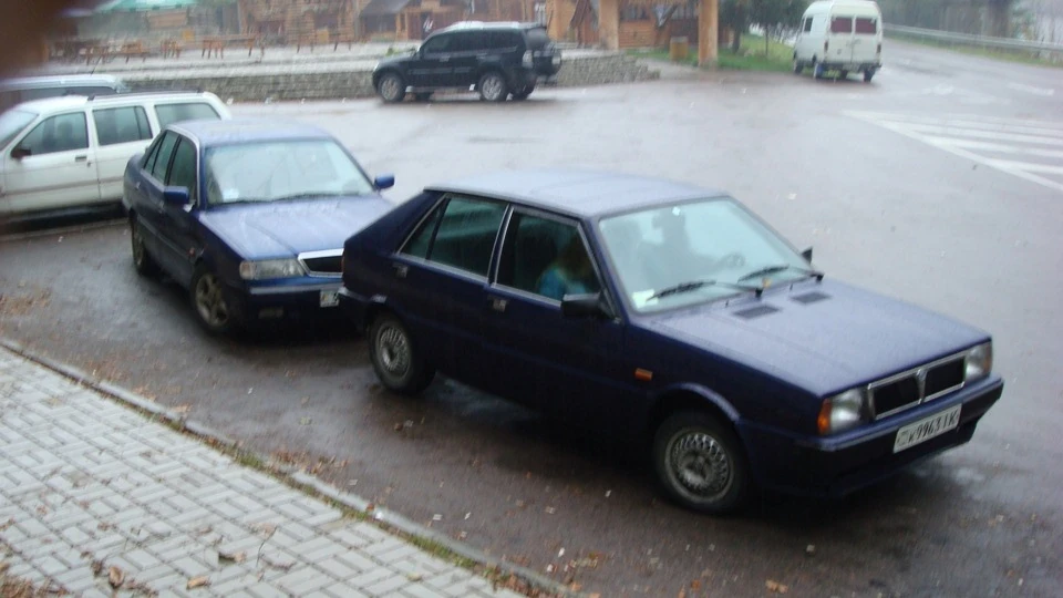 Lancia Delta поки 1.3GT 3