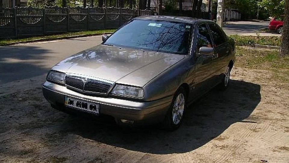 Lancia Kappa 2.0