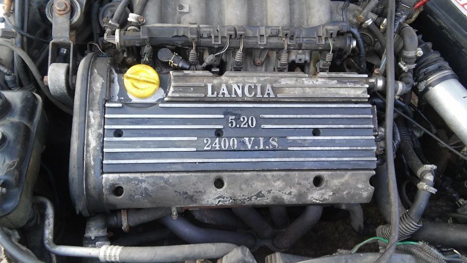 Lancia Kappa Чорна Ка 4
