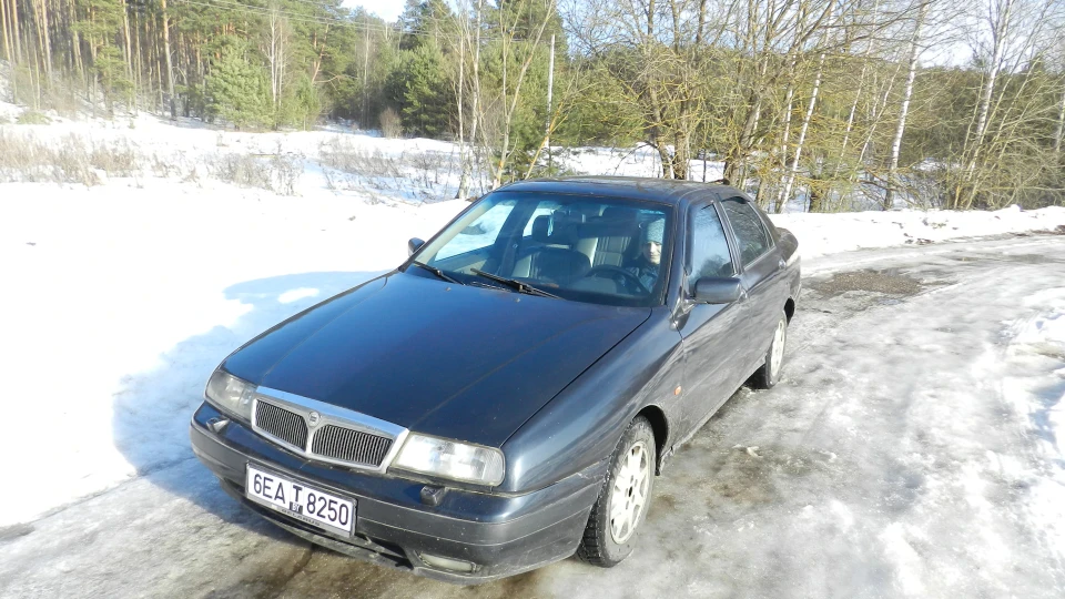 Lancia Kappa Чорна Ка 5