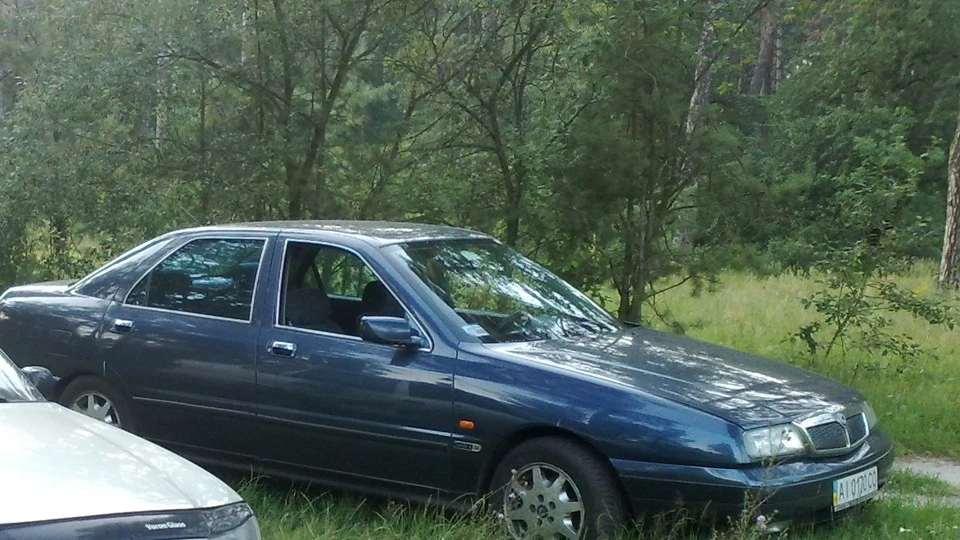 Lancia Kappa Синій металік 2.0