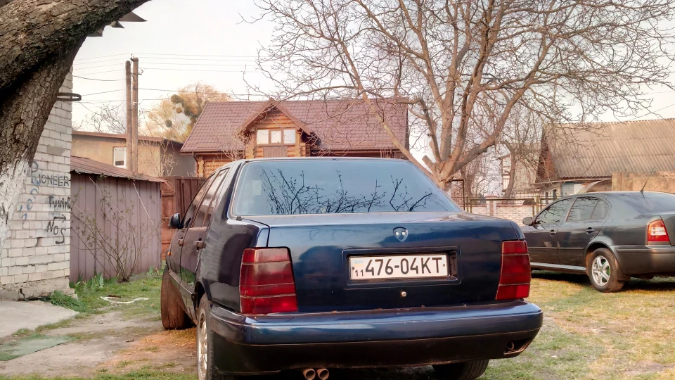Lancia Thema 2