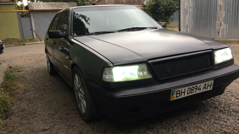 Lancia Thema 4
