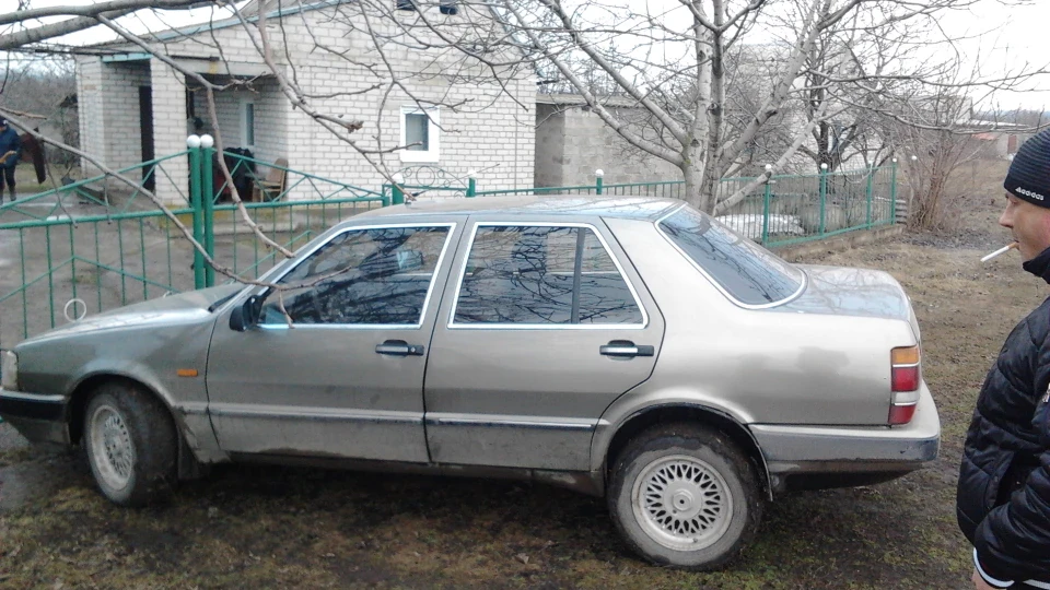 Lancia Thema 2
