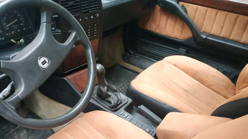 Lancia Thema 2.0 turbo 16v 2