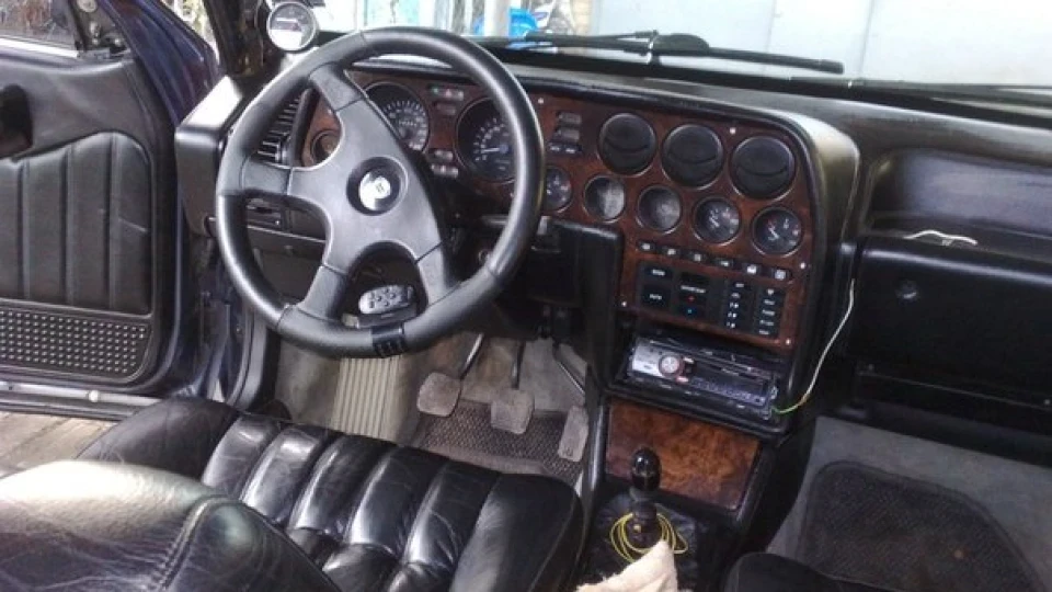 Lancia Thema 2.0 Turbo LX 5